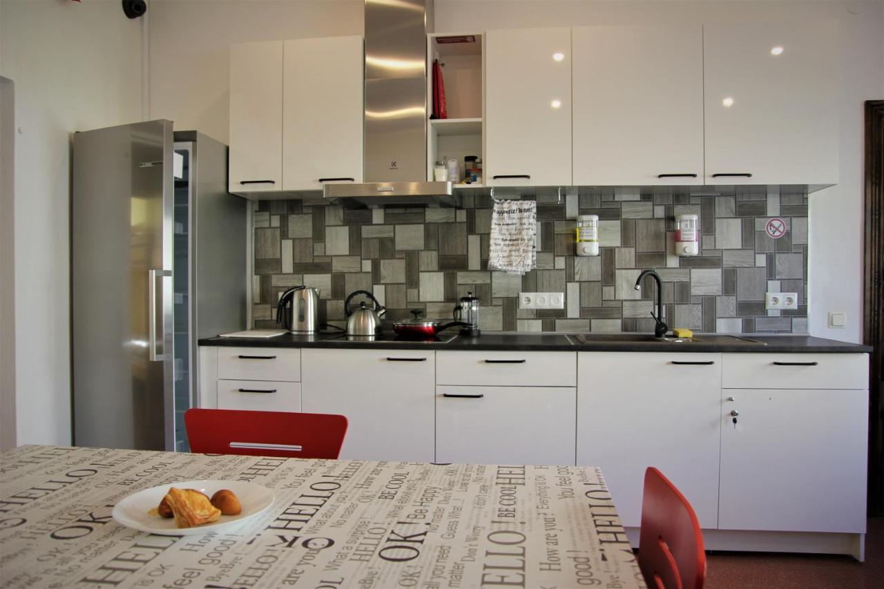 Central Hostel Йелгава Екстериор снимка