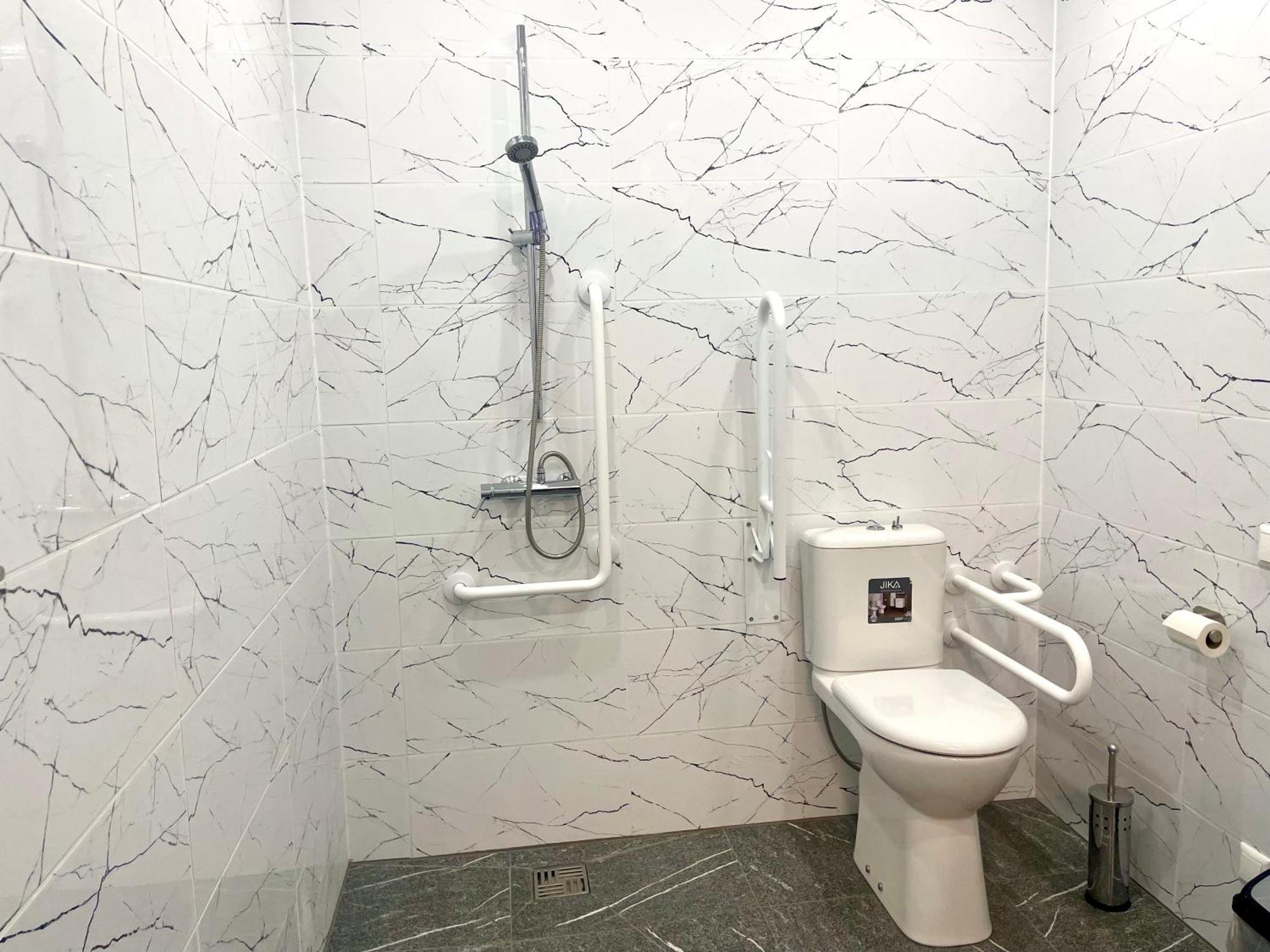 Central Hostel Йелгава Екстериор снимка