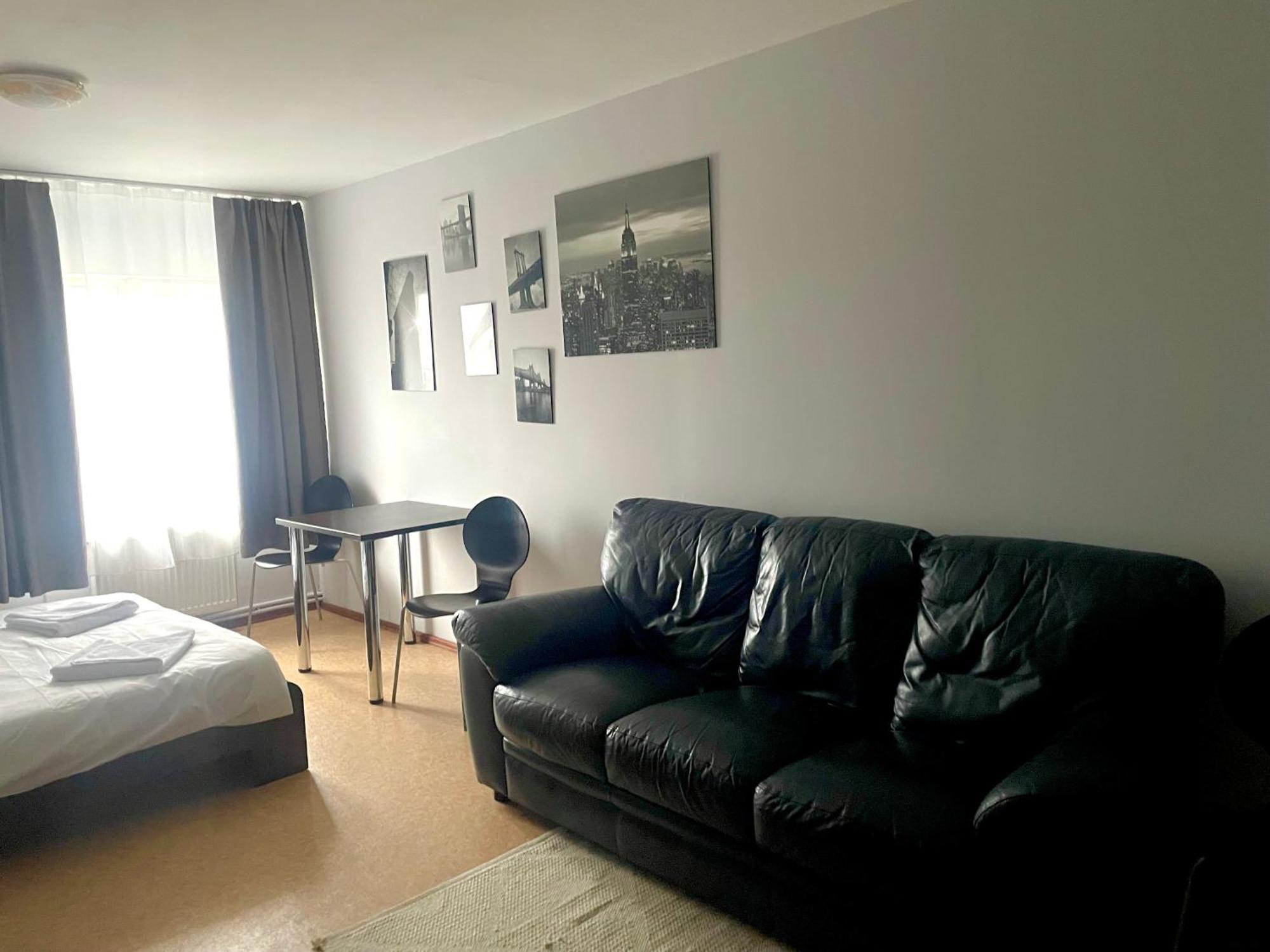 Central Hostel Йелгава Екстериор снимка